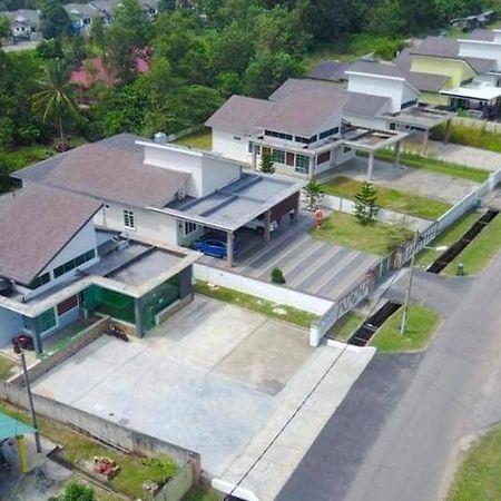 Dlayaran Villa Guest House กัวลา รอมปิน ภายนอก รูปภาพ